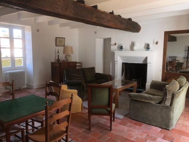 Maison typique/SPA/ Wifi/20 min plage La Jonchere Extérieur photo